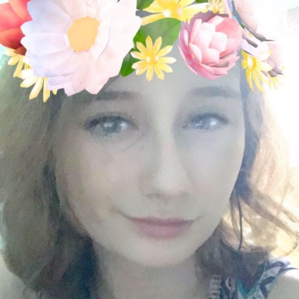 Meet your Posher, Ava